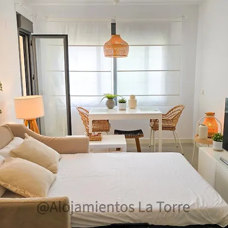 Sup T12 Lolaa - La Torre Apartment