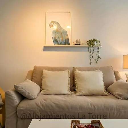 Sup T12 Lolaa - La Torre Apartment